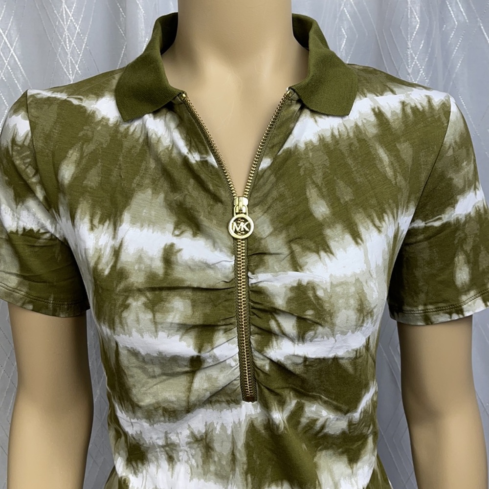 Michael Kors Tye Dye Collar Zip Tee - Picture 7 of 12